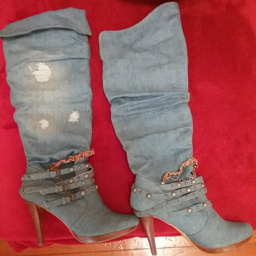 DISTRESSED DENIM BOOTS